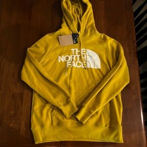 NWT North Face Women’s Size Medium Hoody
